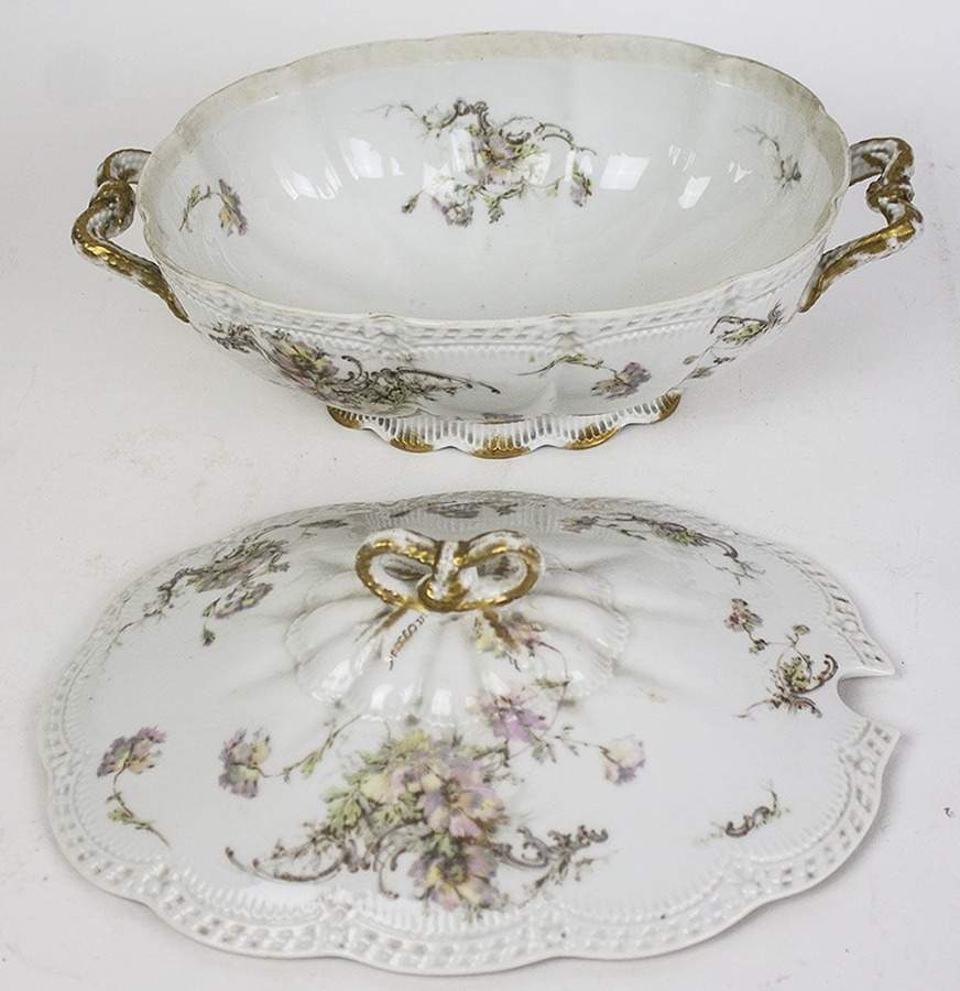 Schleiger 226p Oval Tureen & Lid by Haviland-1