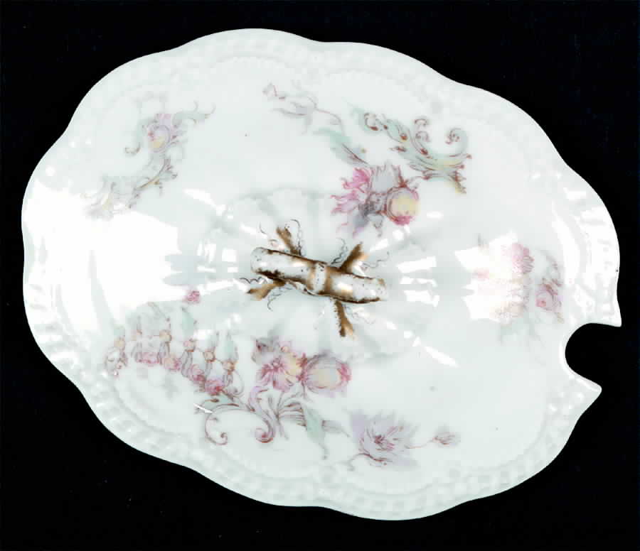 Schleiger 235d Lid for Gravy Boat by Haviland-1