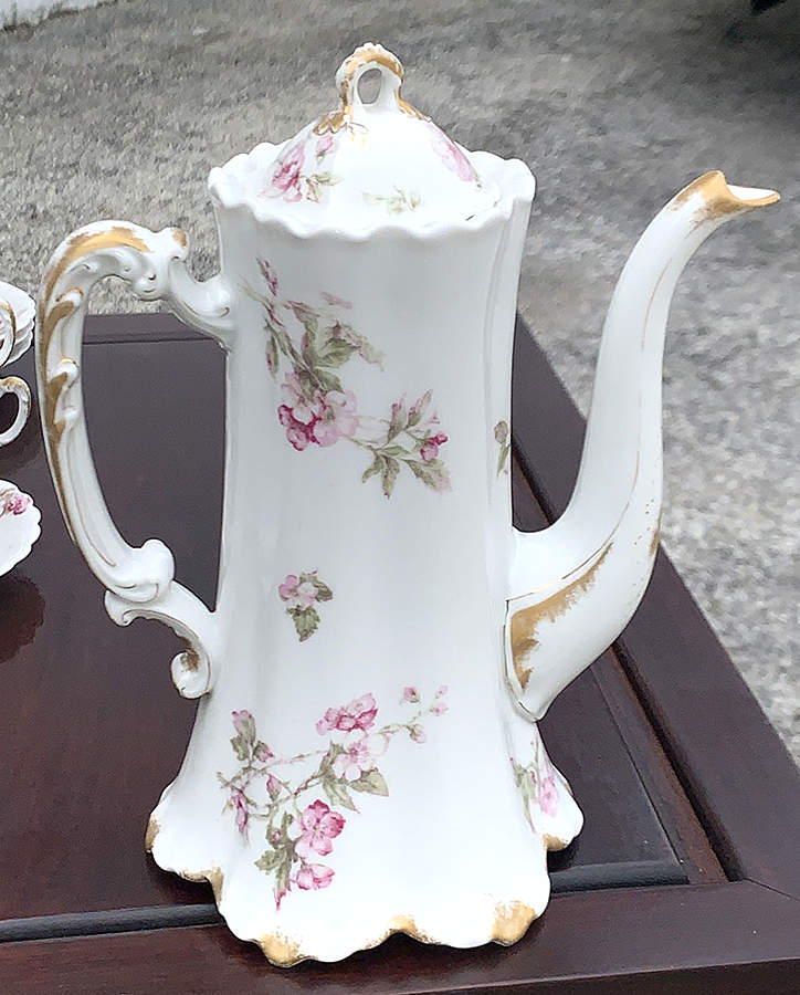 Schleiger 241f Chocolate Pot & Lid by Haviland-1