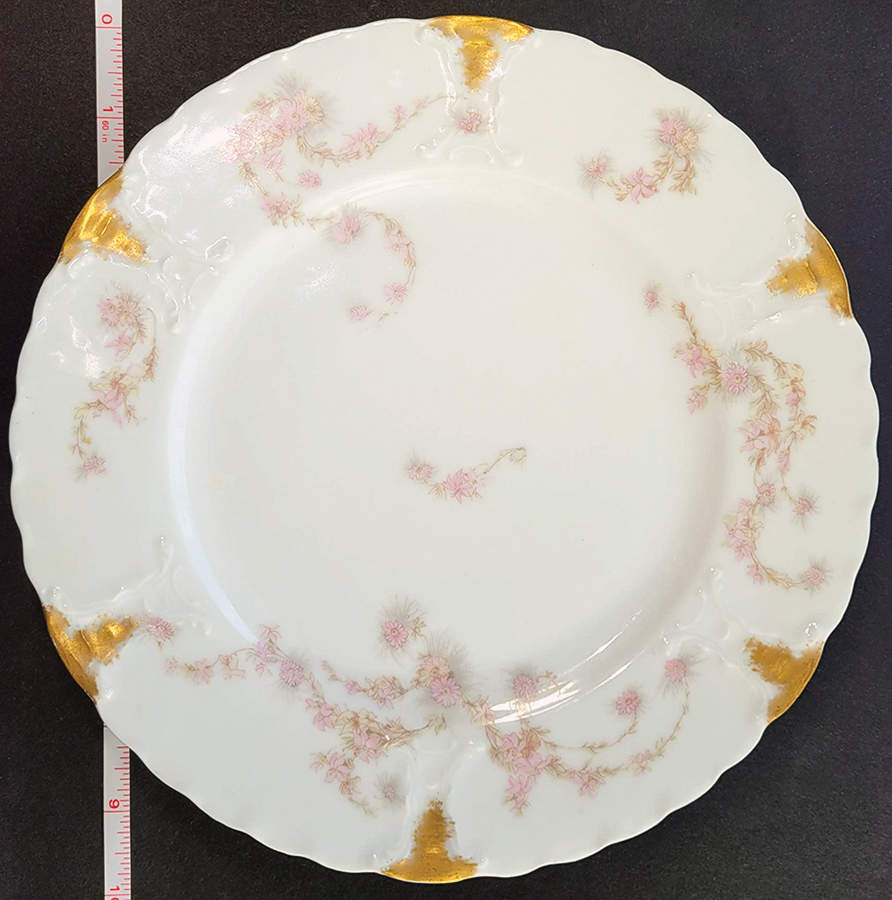 Schleiger 247e Dinner Plate by Haviland-1