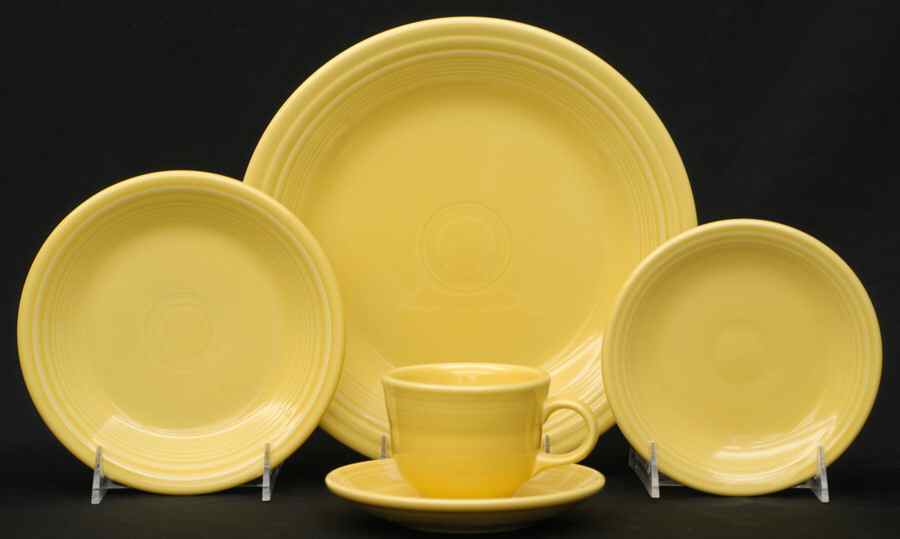 Fiesta Sunflower (Intro 2001) 5 Piece Place Setting by Homer Laughlin -1