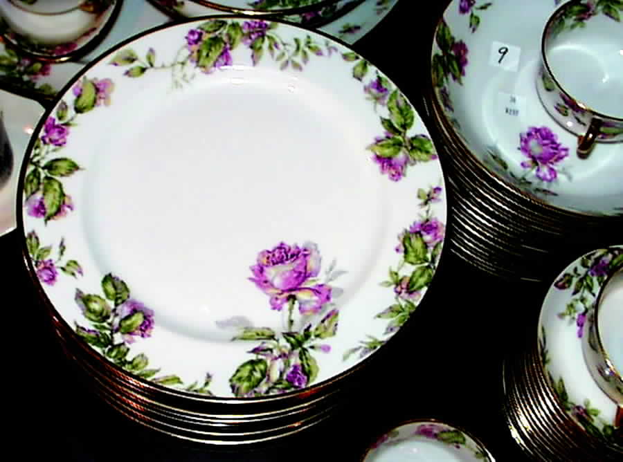 H1332 Dinner Plate by Haviland-1