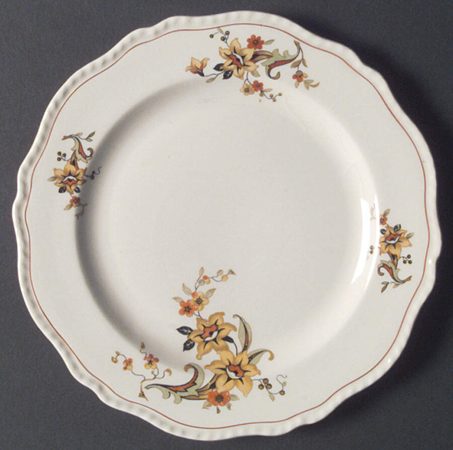 HLC1639 Dinner Plate by Homer Laughlin -1