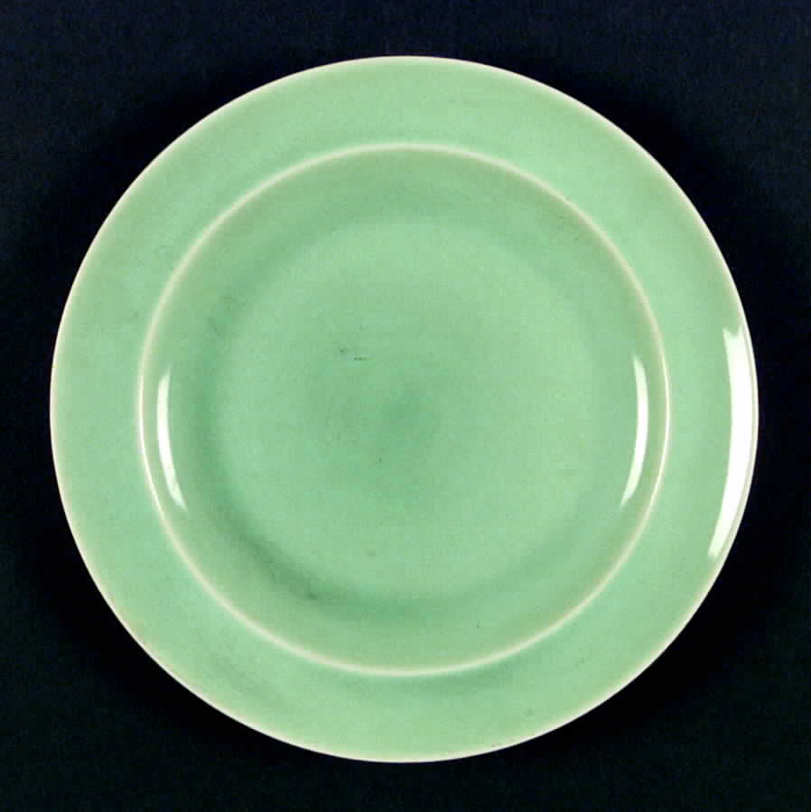 2039 Dinner Plate by Homer Laughlin -1