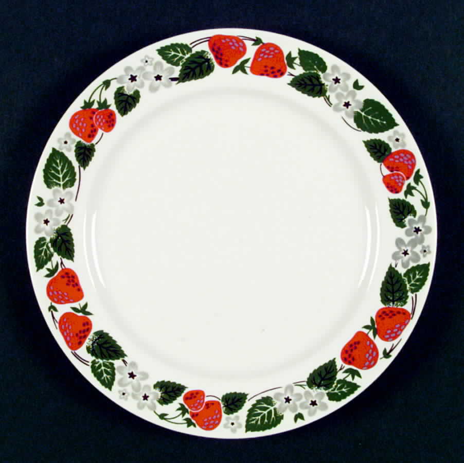 Strawberry Dinner Plate by Homer Laughlin -1