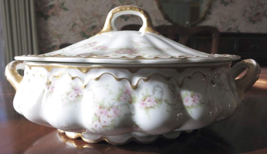Schleiger 340b Round Covered Vegetable by Haviland-1