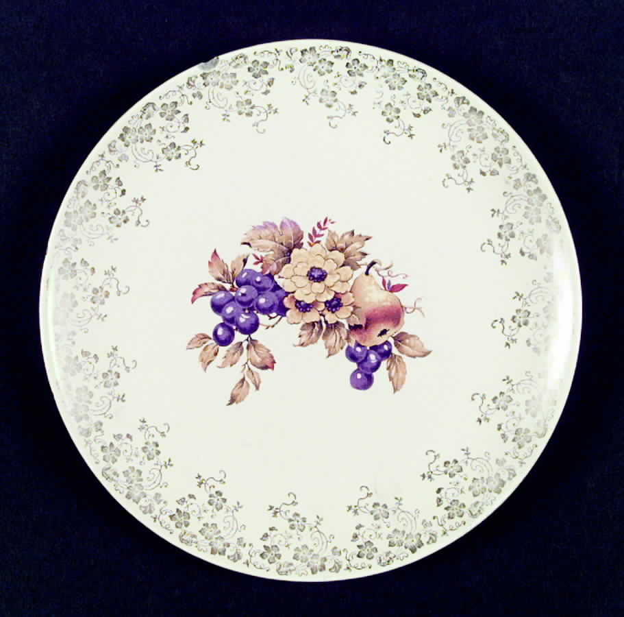 DB13 Cake Plate by Homer Laughlin -1