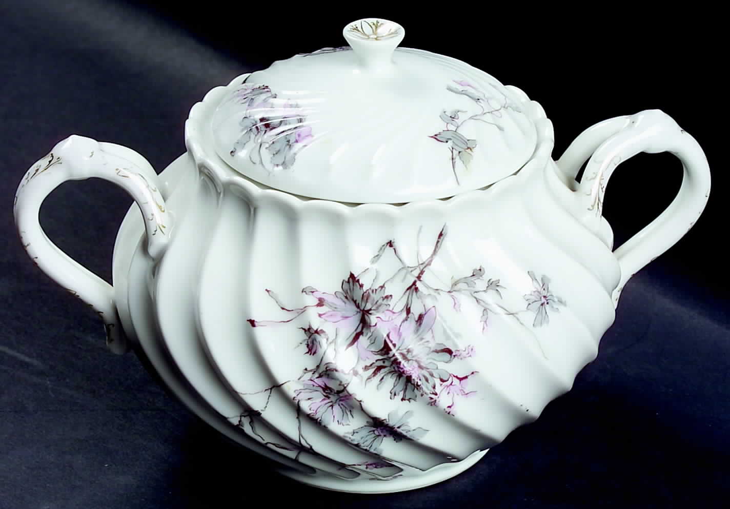 Schleiger 1152-5 Sugar Bowl & Lid by Haviland-1