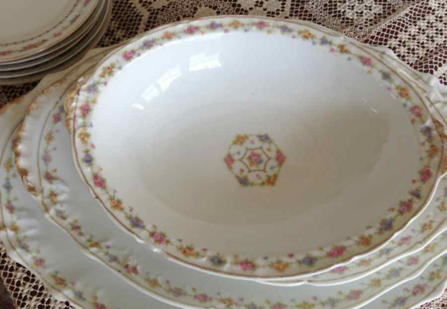Schleiger 348d 10" Oval Serving Platter by Haviland-1