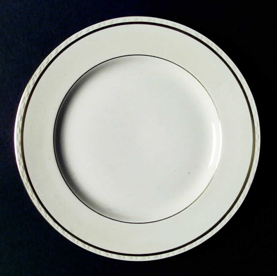HLC1677 Dinner Plate by Homer Laughlin -1