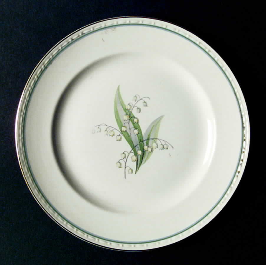 R3605a Dinner Plate by Homer Laughlin -1