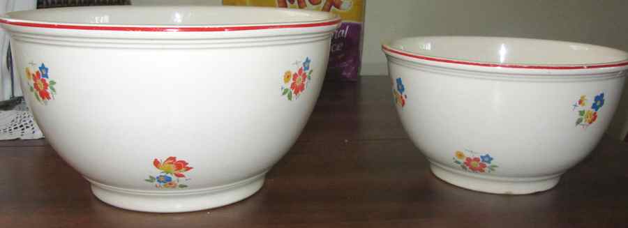 KK350 10" Mixing Bowl by Homer Laughlin -1