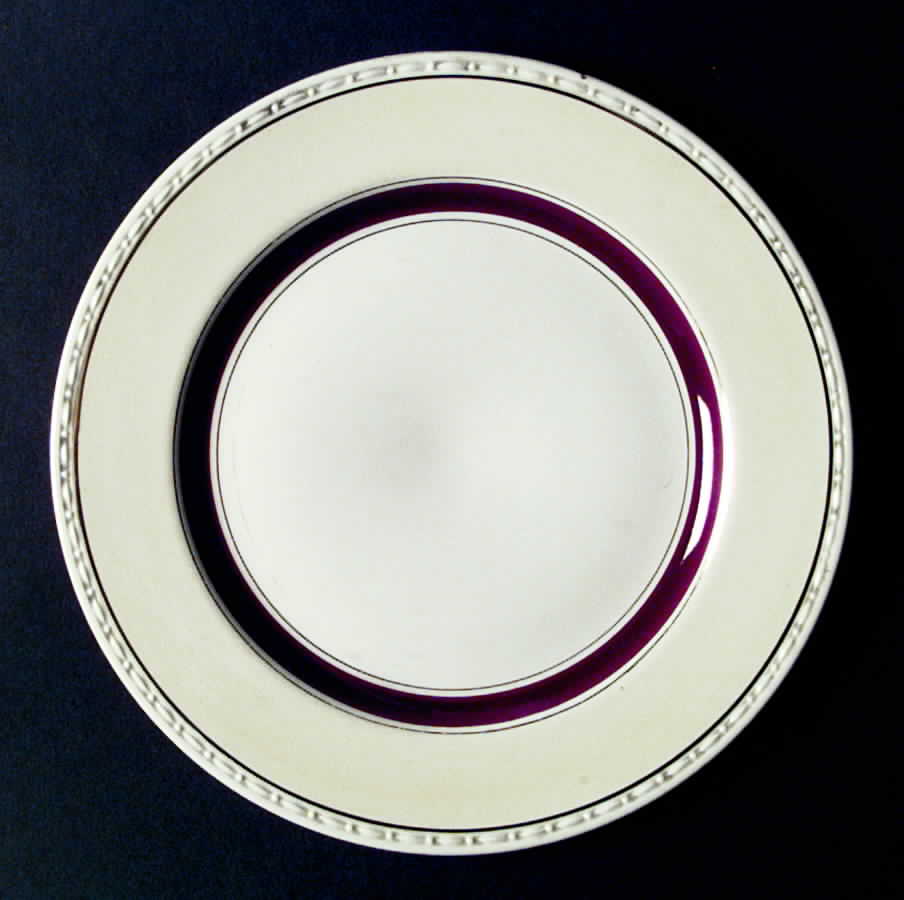G3324 Dinner Plate by Homer Laughlin -1