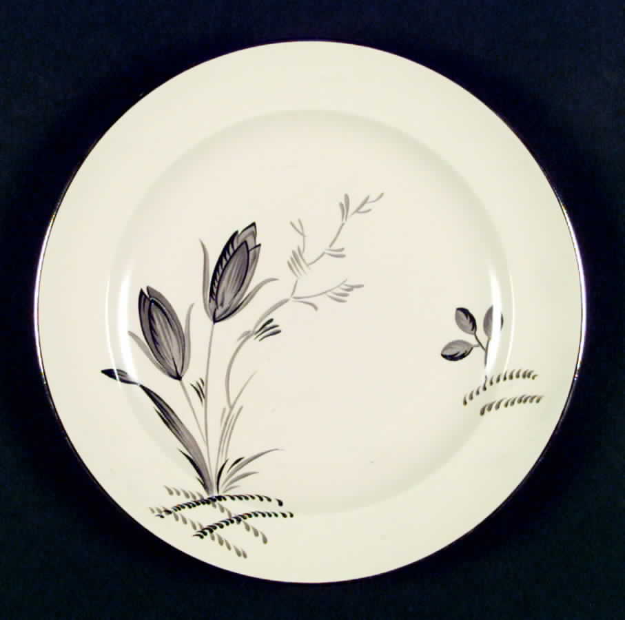 W6733 Dinner Plate by Homer Laughlin -1
