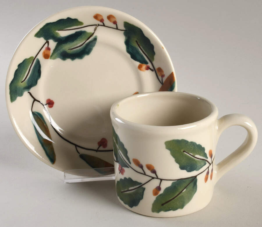 Mistletoe Flat Cup & Saucer Set by Hartstone-1