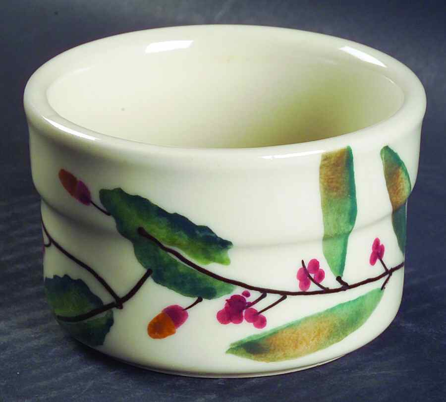 Mistletoe Ramekin by Hartstone-1
