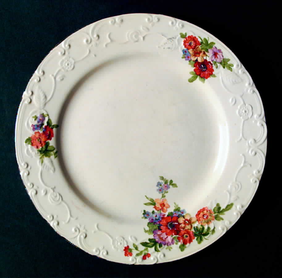 HLC1276 Dinner Plate by Homer Laughlin -1