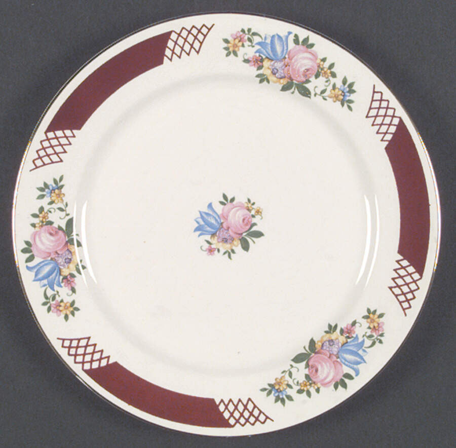 HLC1778 Dinner Plate by Homer Laughlin -1