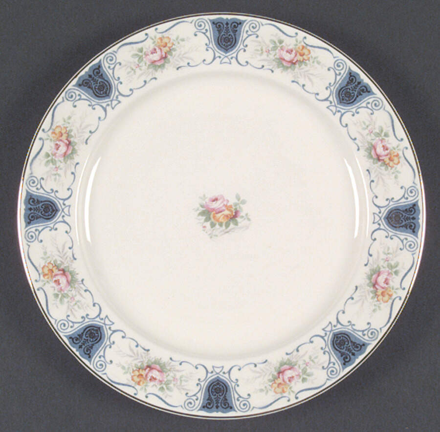 HLC1780 Dinner Plate by Homer Laughlin -1