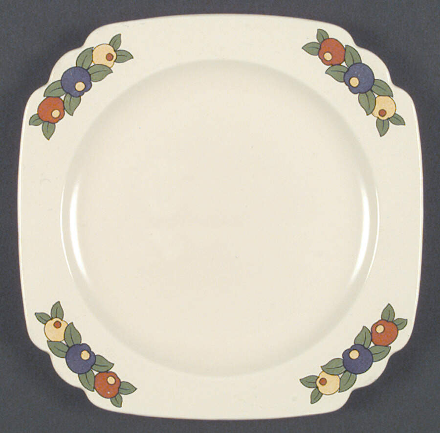 MS41 Dinner Plate by Homer Laughlin -1