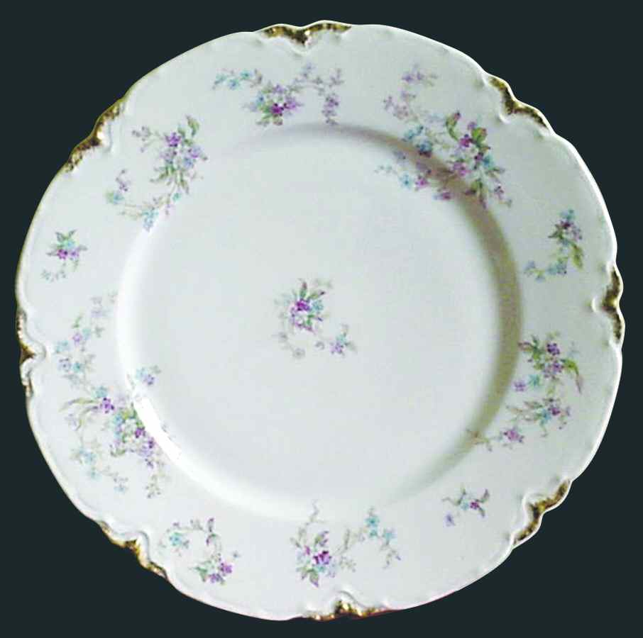 Schleiger 434a Dinner Plate by Haviland-1