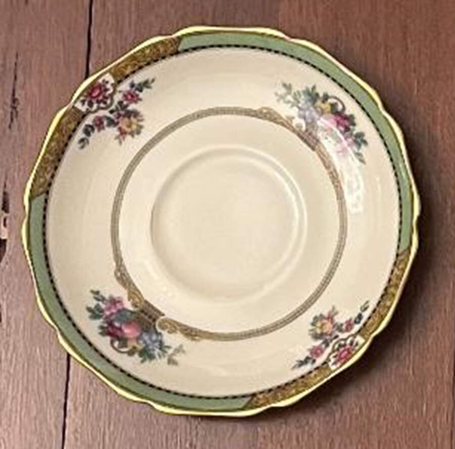 254 Saucer by Hutschenreuther-1