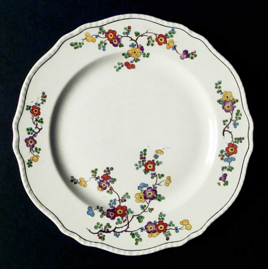 N3023 Dinner Plate by Homer Laughlin -1