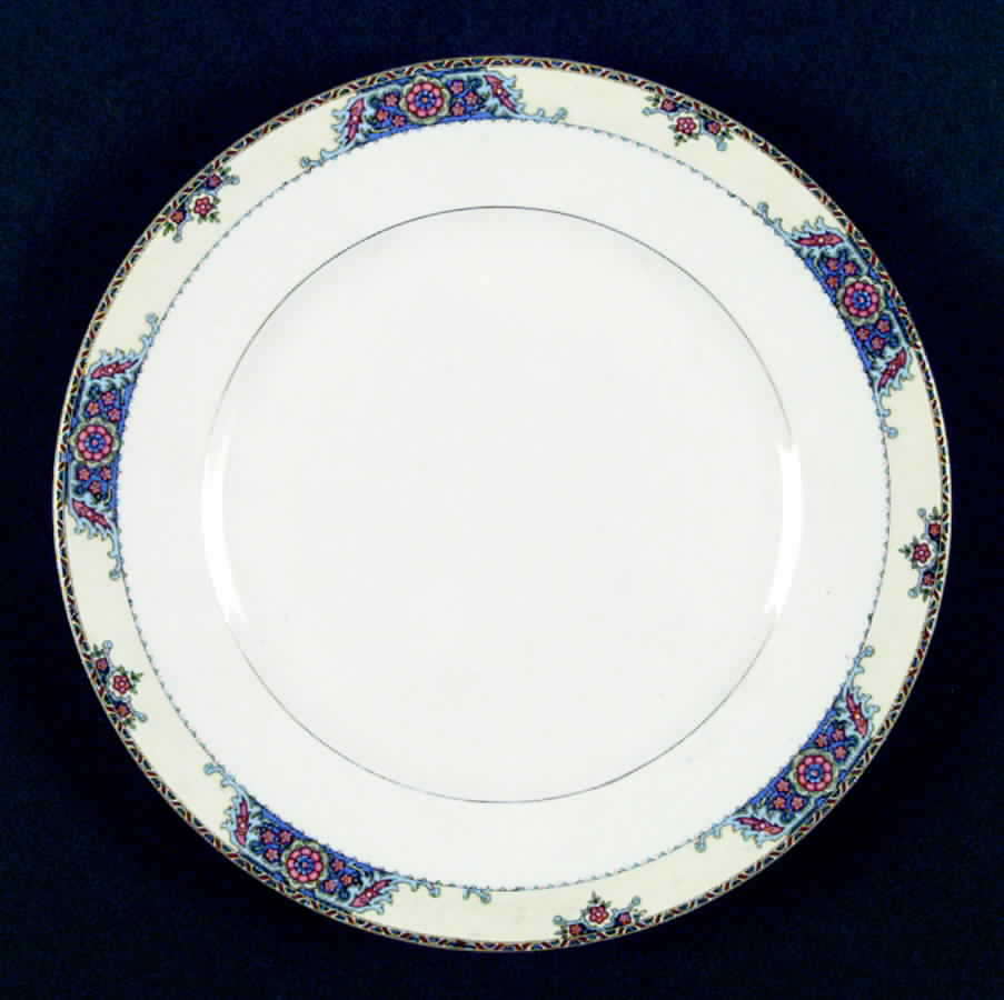 K8177m Dinner Plate by Homer Laughlin -1