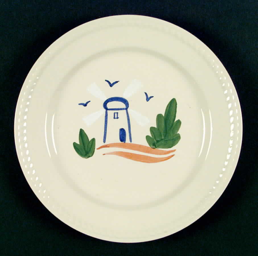 HLC1882 Dinner Plate by Homer Laughlin -1