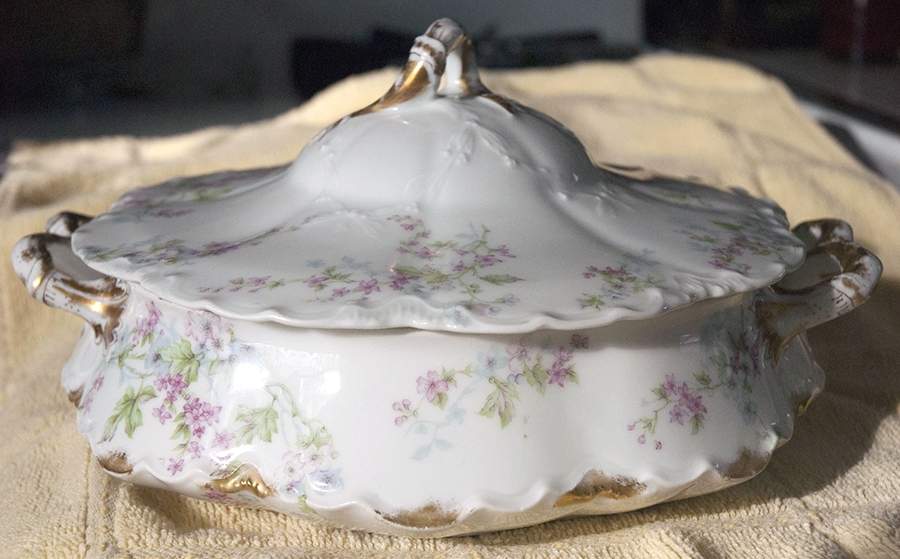 Schleiger 455b Round Covered Vegetable by Haviland-1