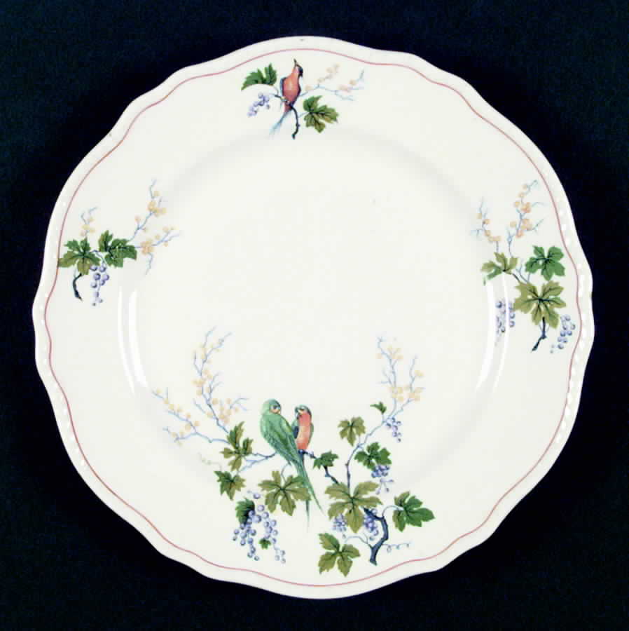 N2823 Dinner Plate by Homer Laughlin -1