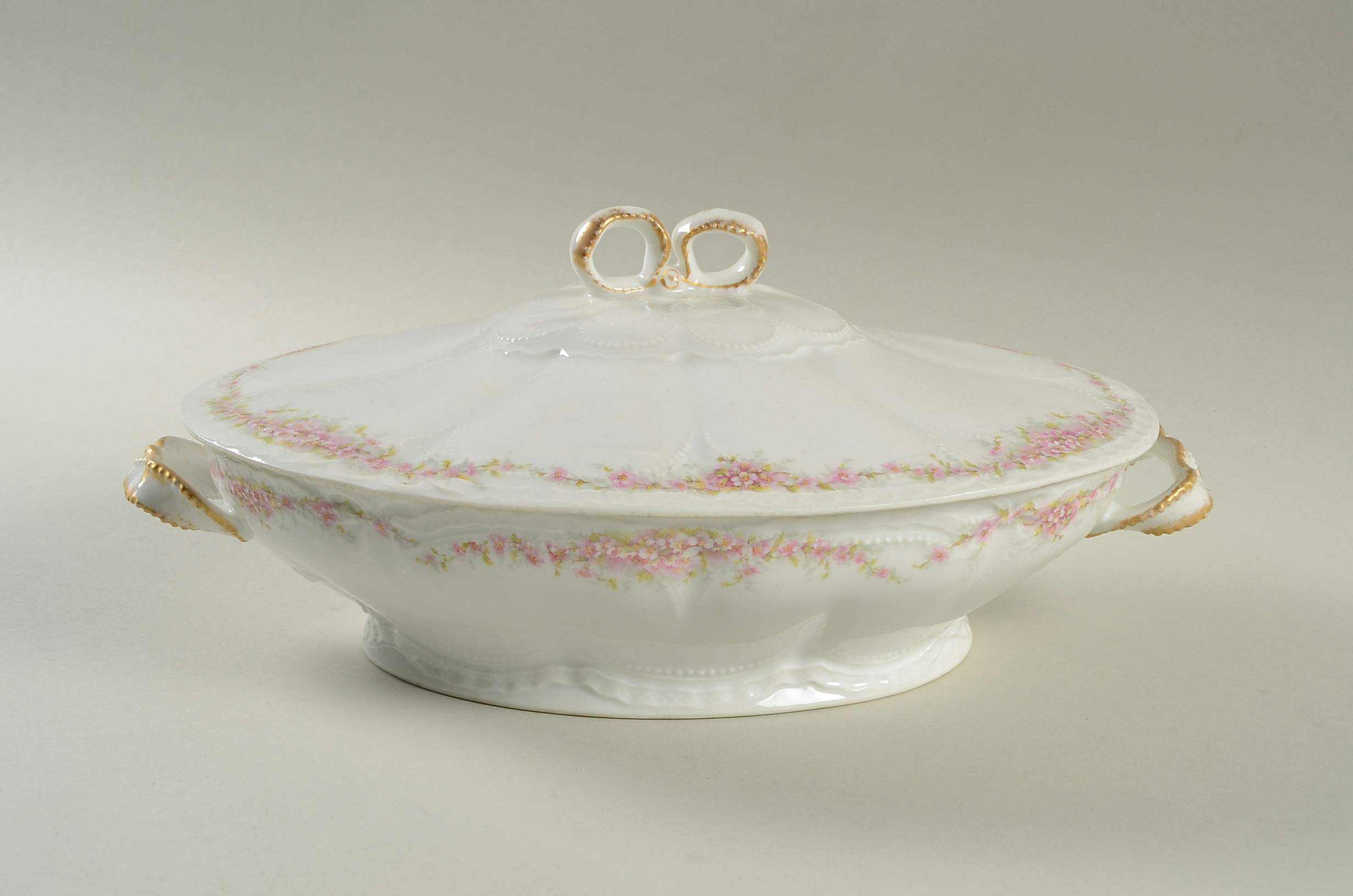 Schleiger 601d Oval Covered Vegetable by Haviland-1