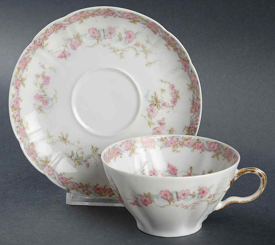 Schleiger 481h Flat Cup & Saucer Set by Haviland-1