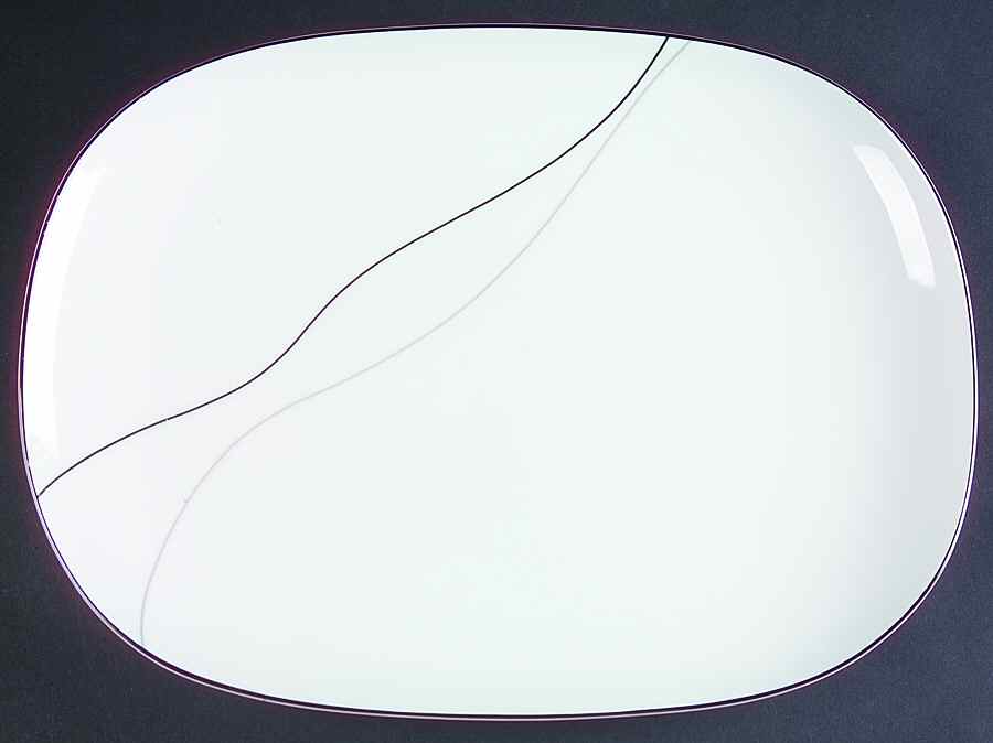 Threads 13" Oval Serving Platter by Daniel Hechter-1