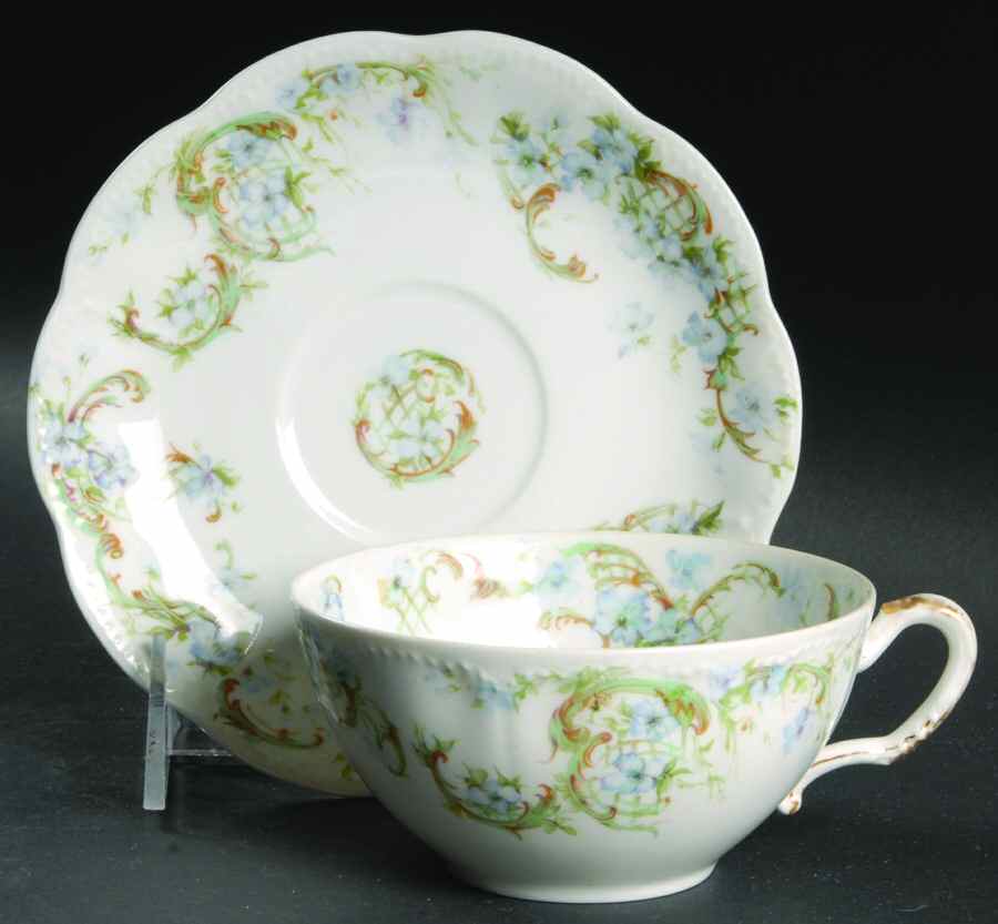 Schleiger 489e Oversized Cup & Saucer Set by Haviland-1