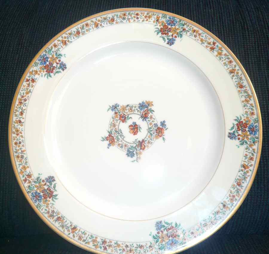 Schleiger 511a Dinner Plate by Haviland-1