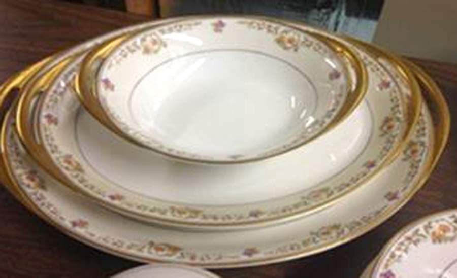 Schleiger 534C 11" Oval Serving Platter by Haviland-1