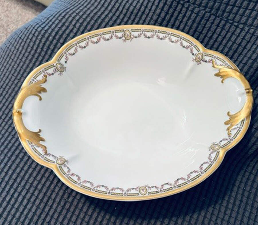 Schleiger 577b 9" Oval Vegetable Bowl by Haviland-1