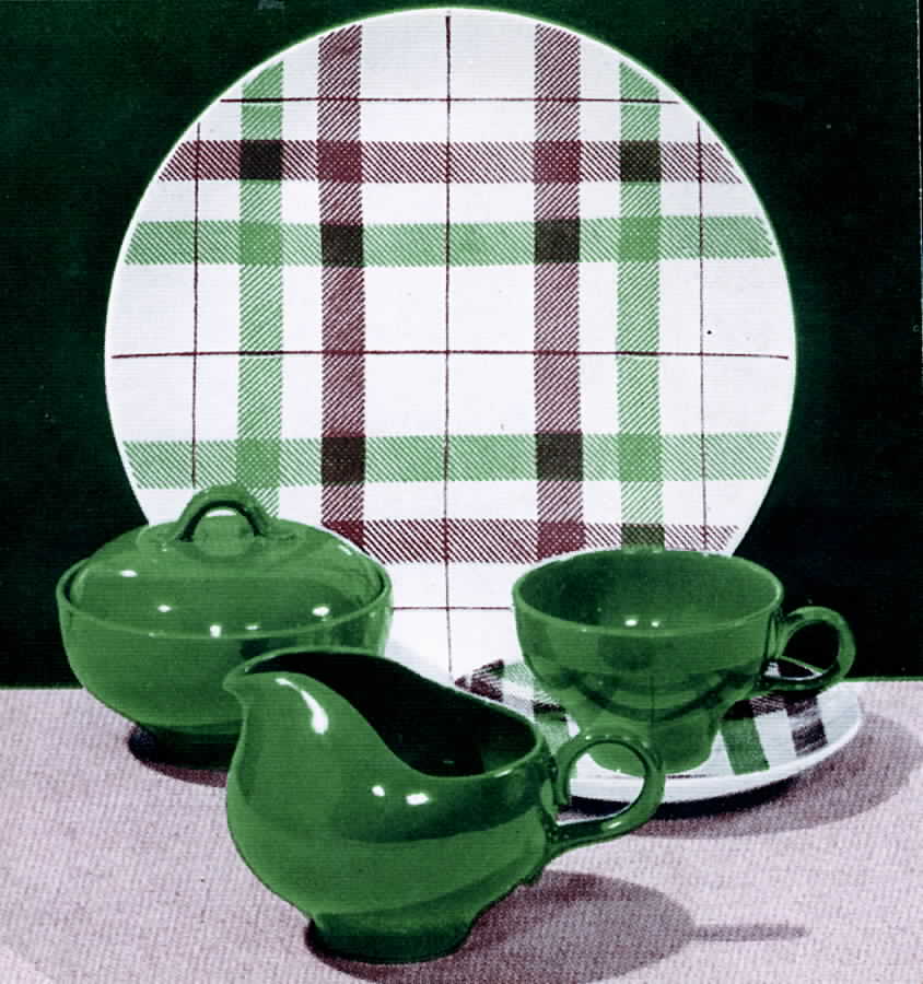 Dundee Plaid Dinner Plate by Homer Laughlin -1