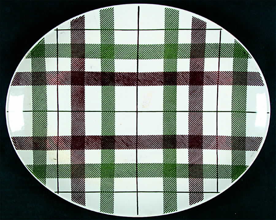 Dundee Plaid 13" Oval Serving Platter by Homer Laughlin -1