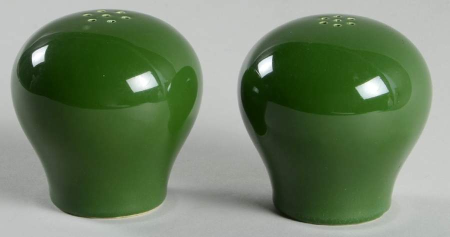 Dundee Plaid Salt & Pepper Set by Homer Laughlin -1