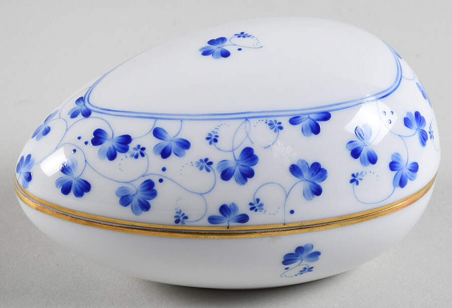 Rachael (Newer) Large Egg Box & Lid by Herend-1