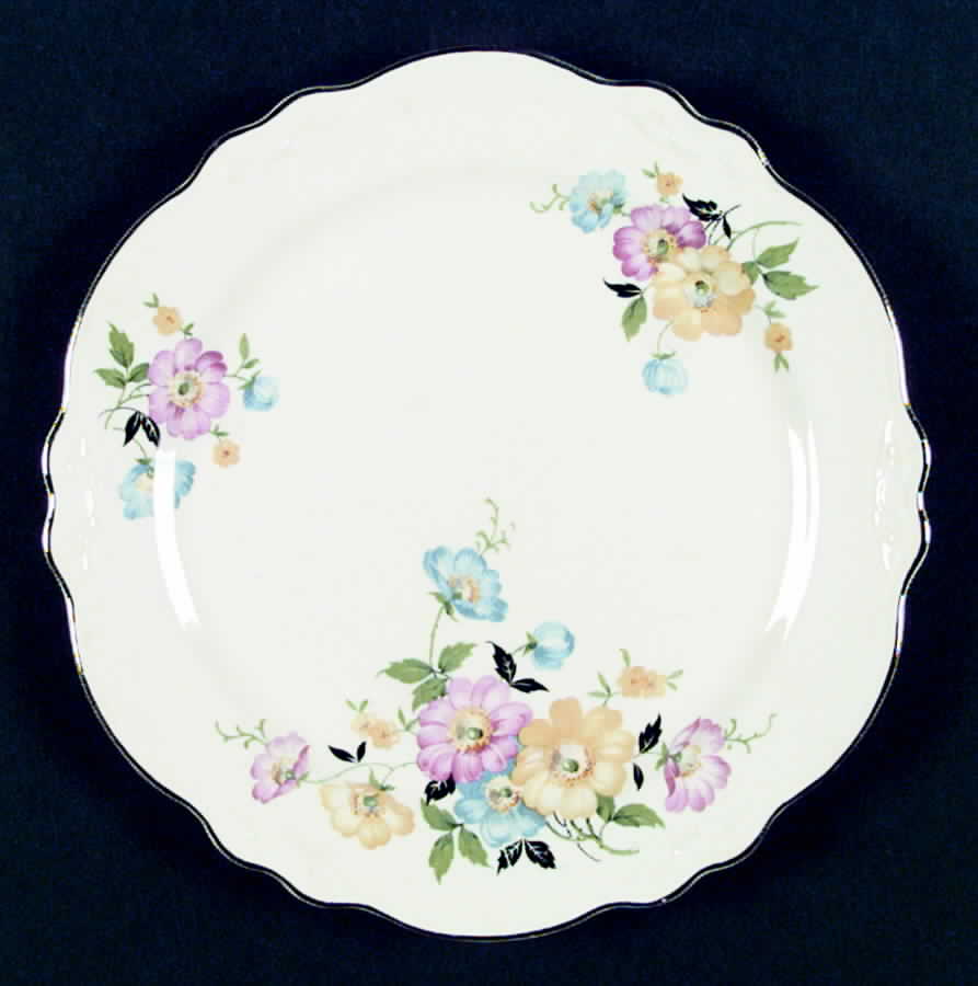 A740 Dinner Plate by Homer Laughlin -1