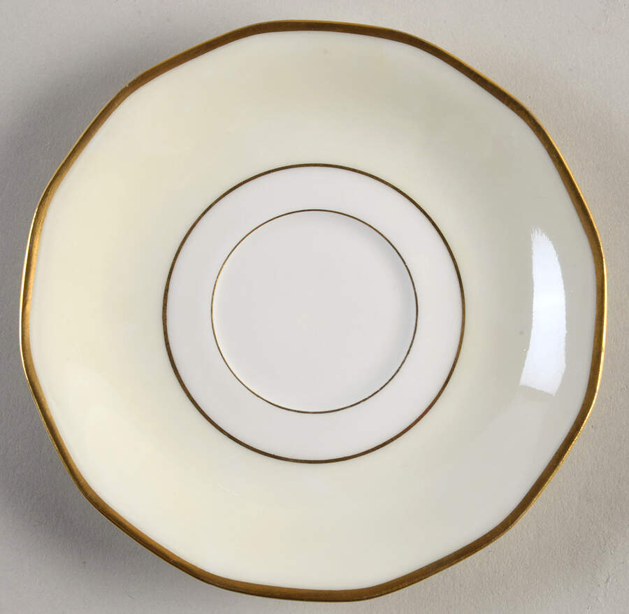H1388 Saucer by Haviland-1