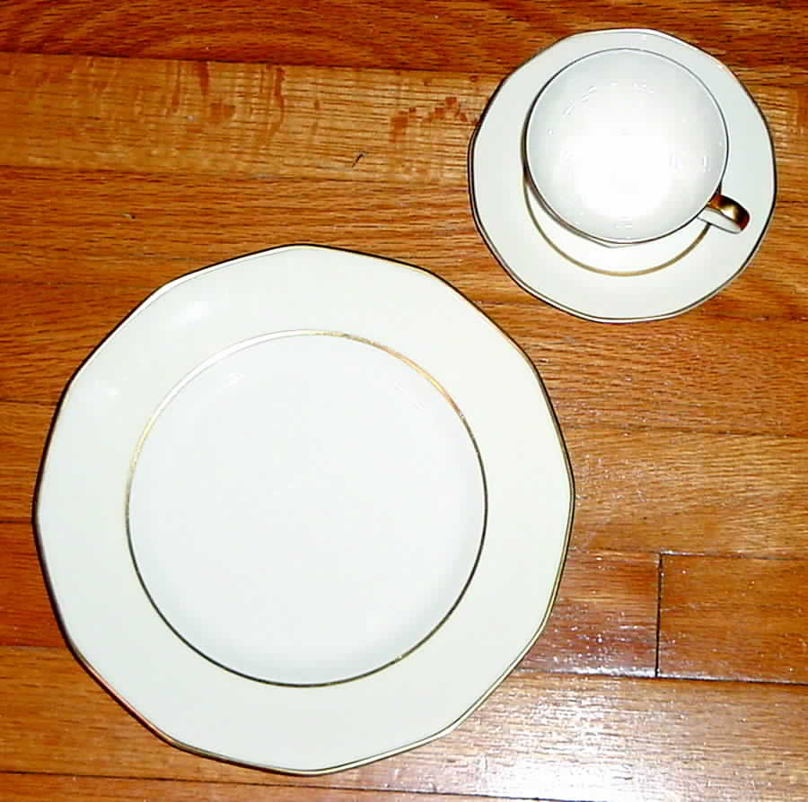 H1388 Flat Cup & Saucer Set by Haviland-1