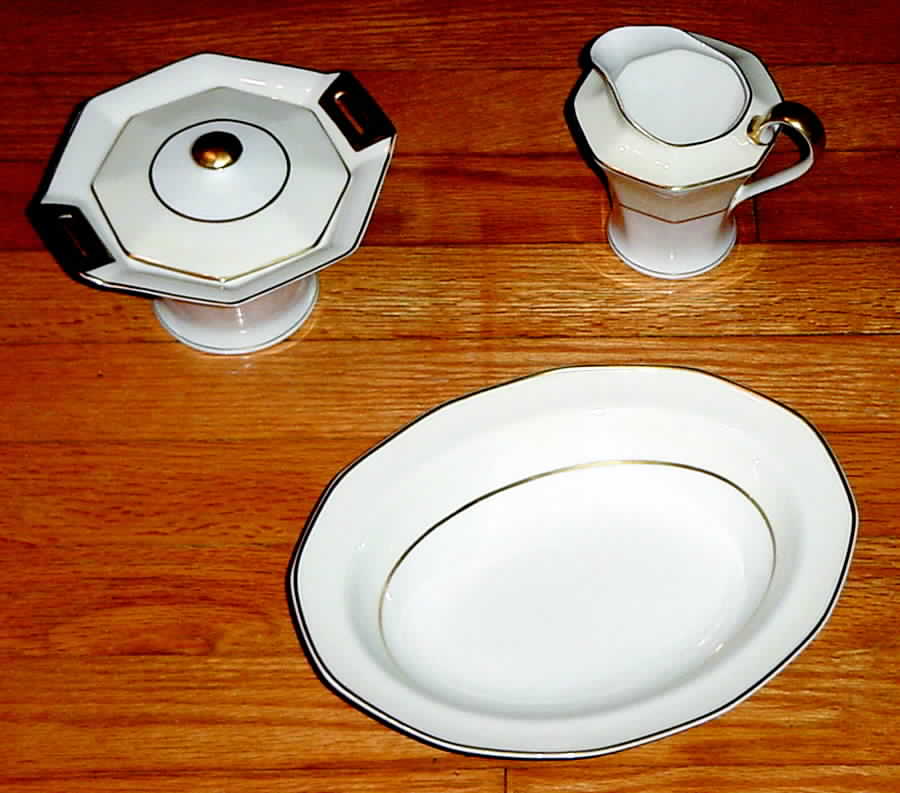 H1388 Sugar Bowl & Lid by Haviland-1