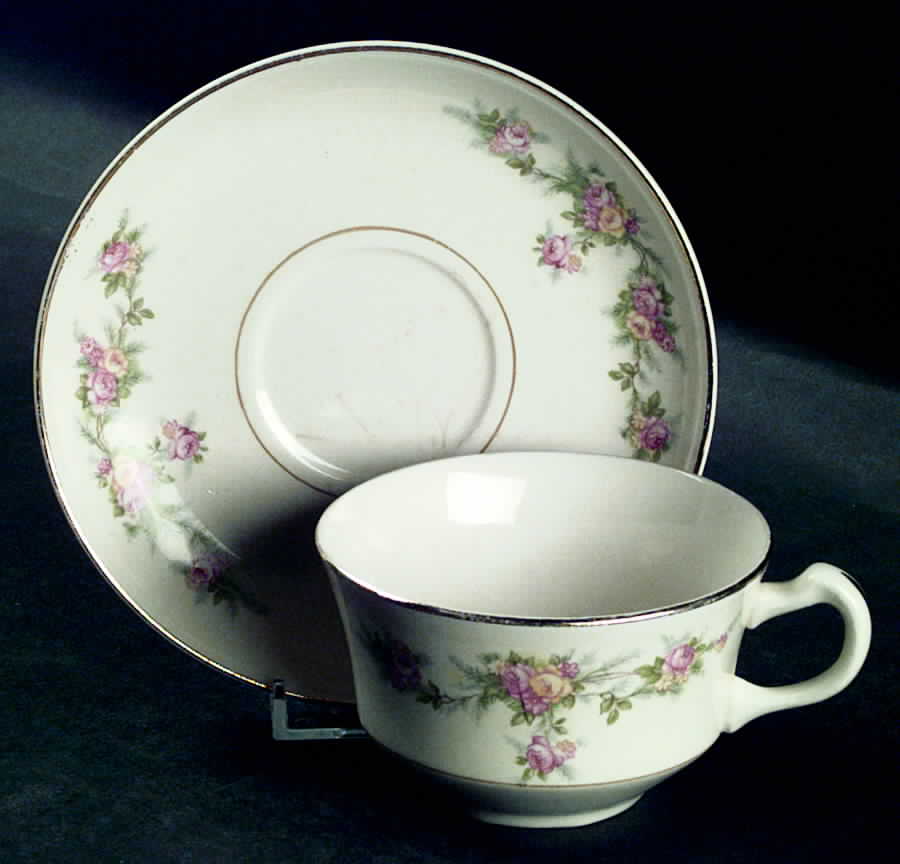 HLC1148 Flat Cup & Saucer Set by Homer Laughlin -1