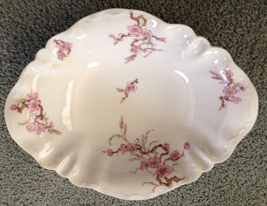 Schleiger 222-3 11" Oval Vegetable Bowl by Haviland-1