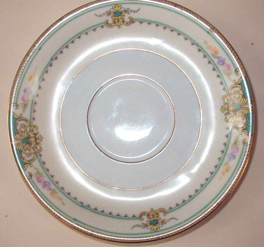 HWC14 Saucer by HW (Germany, Czech)-1