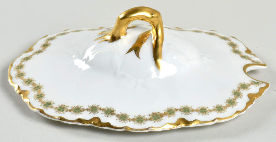 Schleiger 651 Lid for Sauce Boat with Attached Underplate by Haviland-1